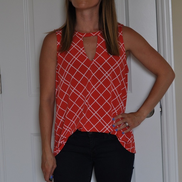 Banana Republic Medium Tank - Picture 3 of 3